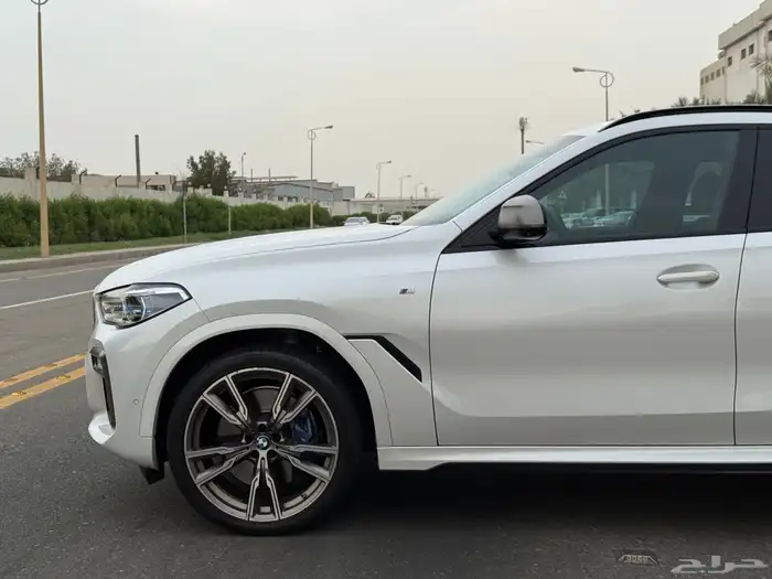 بي ام دبليو X6 2022 M 50i kit m - ناغي - 8 سلندر 8