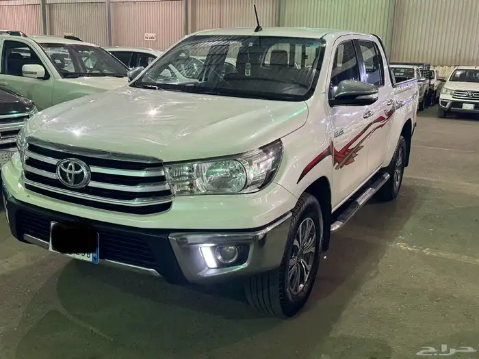 هايلوكس 2017فل تماتيك دبل بحاله ممتازه 1