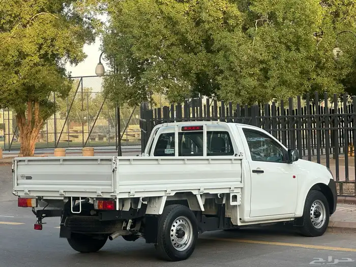 ايسوزو غماره جوانب موديل 2023 سعودي قير عادي شامل الضريبة 6