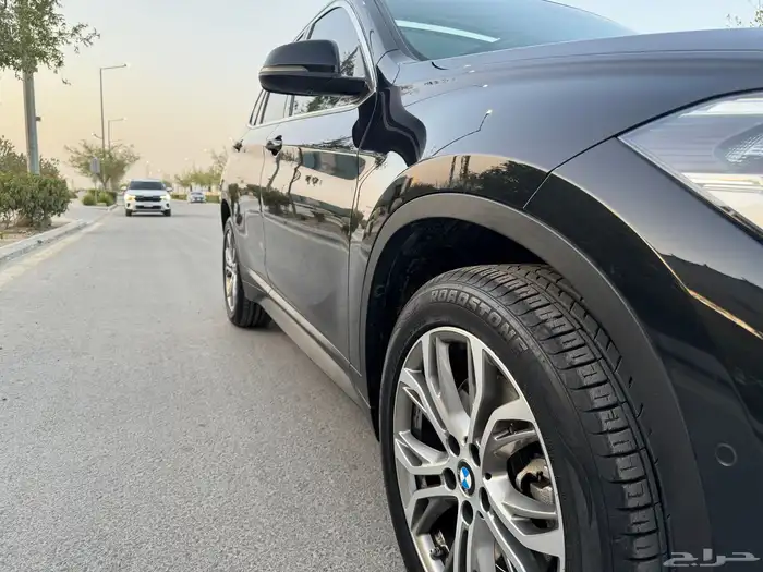 بي ام دبليو X1 مخزنه 22