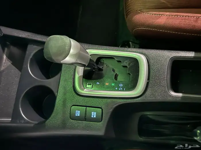 هايلوكس 2017فل تماتيك دبل بحاله ممتازه 20