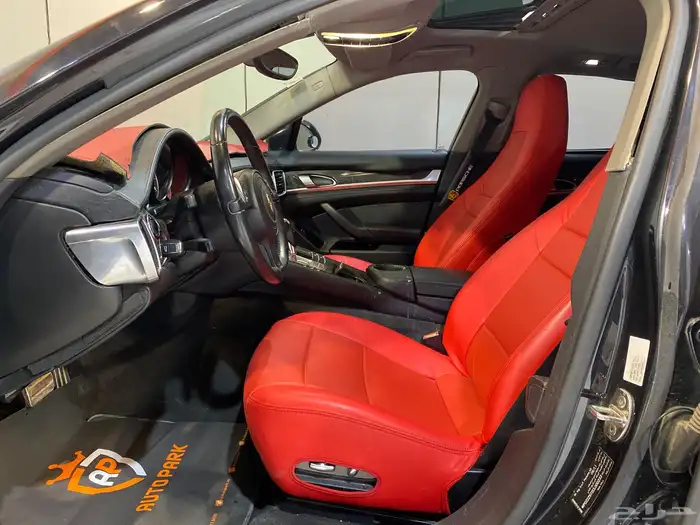 بورش باناميرا 2012 12