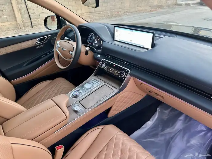 للبيع جينيسس GV80 شبه اصفار مخزن بحالة الوكالة 43