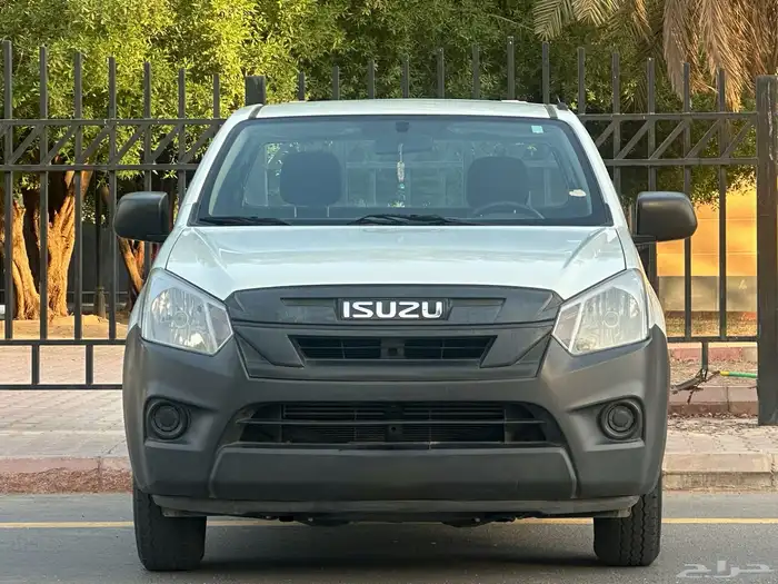 ايسوزو غماره جوانب موديل 2023 سعودي قير عادي شامل الضريبة 10