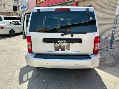 سيارة جيب ليبرتي للبيع موديل 2012 index