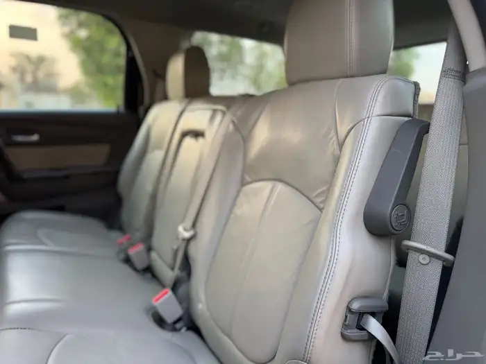 اكاديا SLT 2013 نظيف جدا 15