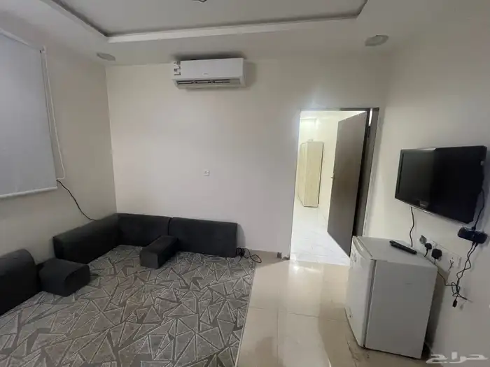 شقة عزاب و دور ارضي للايجار في محافظة المجمعة 0