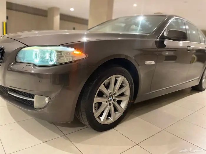 للبيع بي ام 530 2013 2