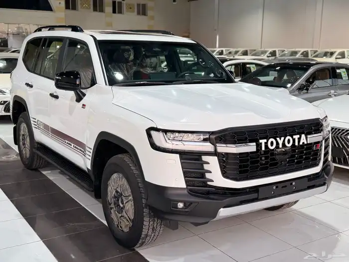 تويوتا لاندكروزر GR بريمي فل كامل 2025 بنزين نظام 50-50 2