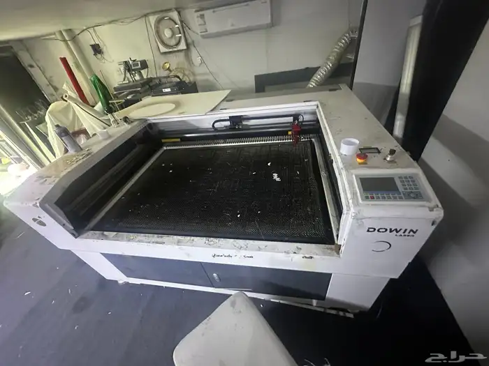 اكريلك ليزر 4