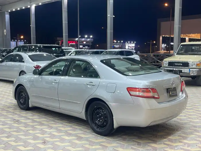 تويوتا كامري موديل GL 2010 4