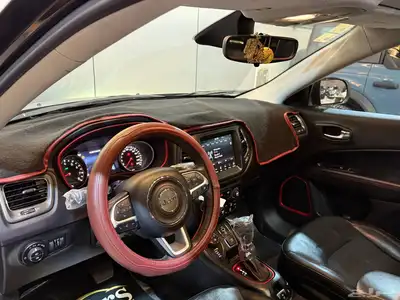 جيب كومباس تريل هوك 2018 (( بحالة ممتازة )) index