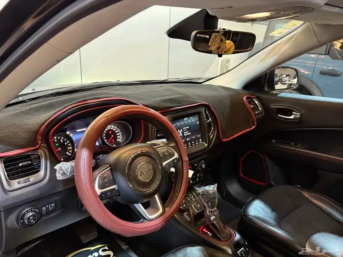 جيب كومباس تريل هوك 2018 (( بحالة ممتازة )) 7