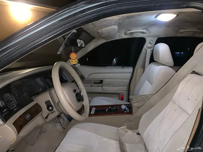 فورد كراون فكتوريا 2006 11