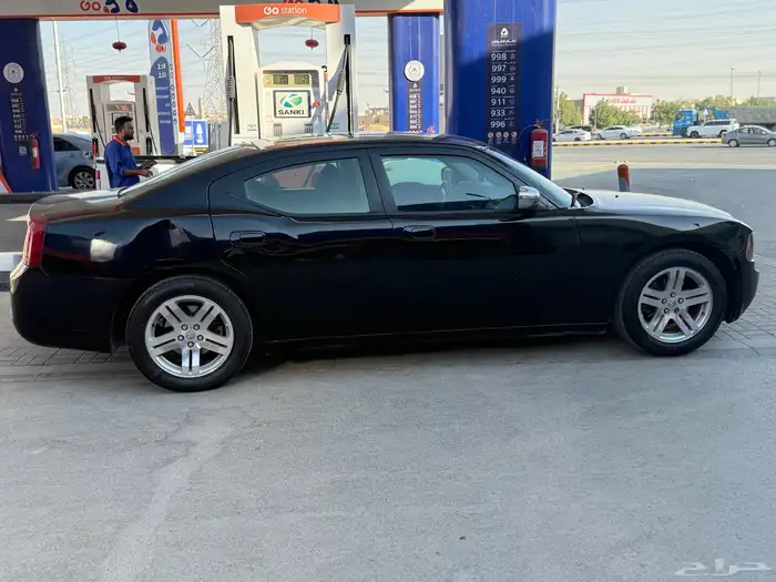 دودج تشارجر. 2006 نظيف 2