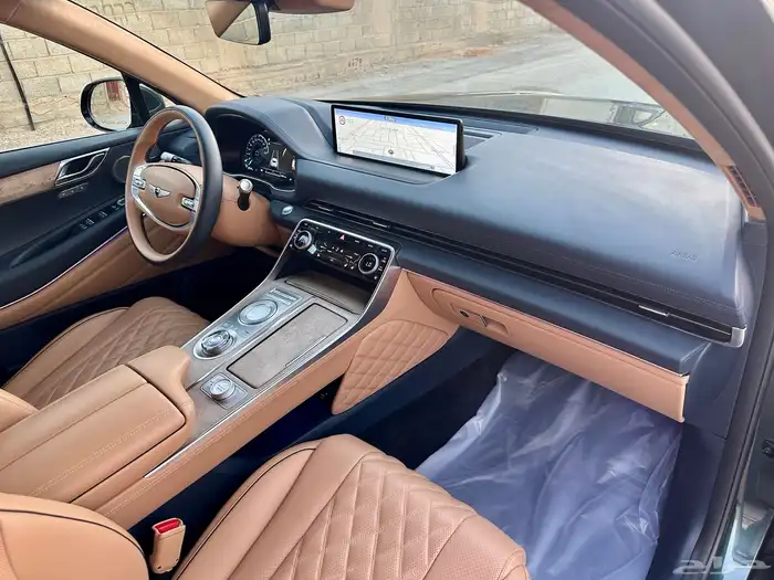 للبيع جينيسس GV80 شبه اصفار مخزن بحالة الوكالة 55