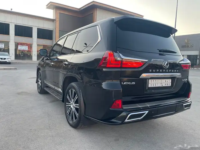 جيب لكزس 2016 سعودي قمة في النظافه في الخرج 5