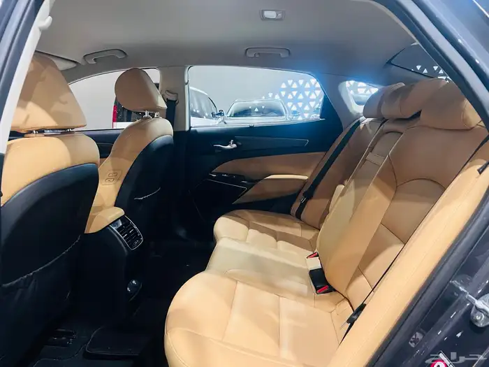 كيا 7 موديل 2020 (بحالة ممتازة) 9