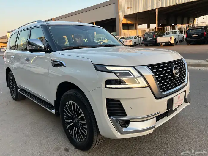 نيسان باترول بلاتنيوم 2023 فل كامل 1