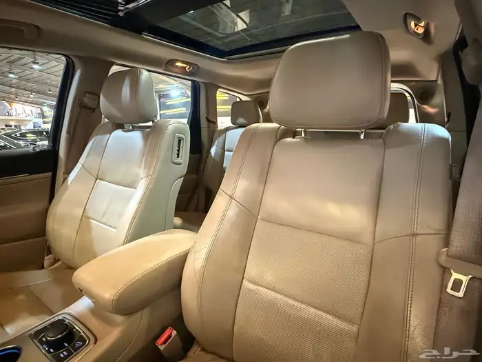 جيب شروكي ليمتد 2015 (( بحالة ممتازة )) 13