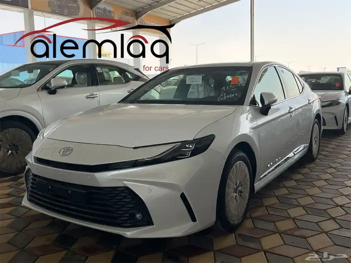 كامري LE 2025 شركة العملاق 1