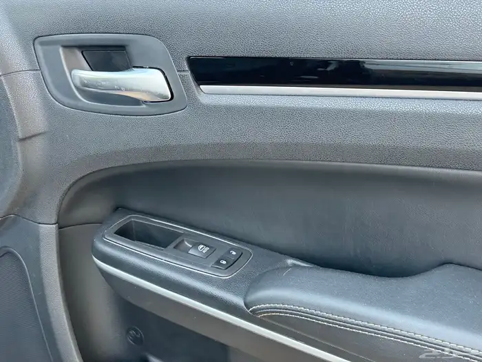 كرايزلر C300s موديل 2021 نظيفف 23