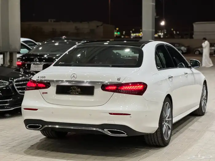 مرسيدس E200 موديل 2022 6