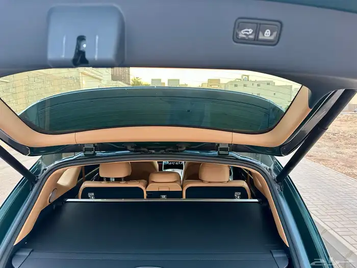 للبيع جينيسس GV80 شبه اصفار مخزن بحالة الوكالة 46