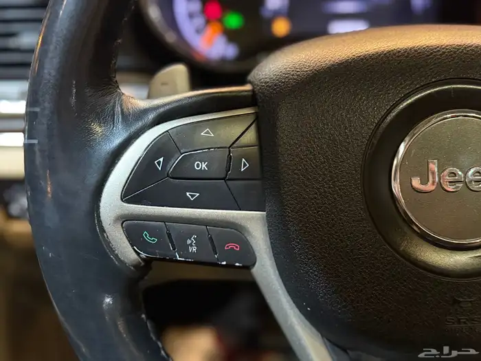 جيب شروكي ليمتد 2015 (( بحالة ممتازة )) 11