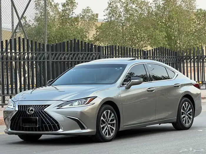 لكزس ES250 2022 سعودي 1