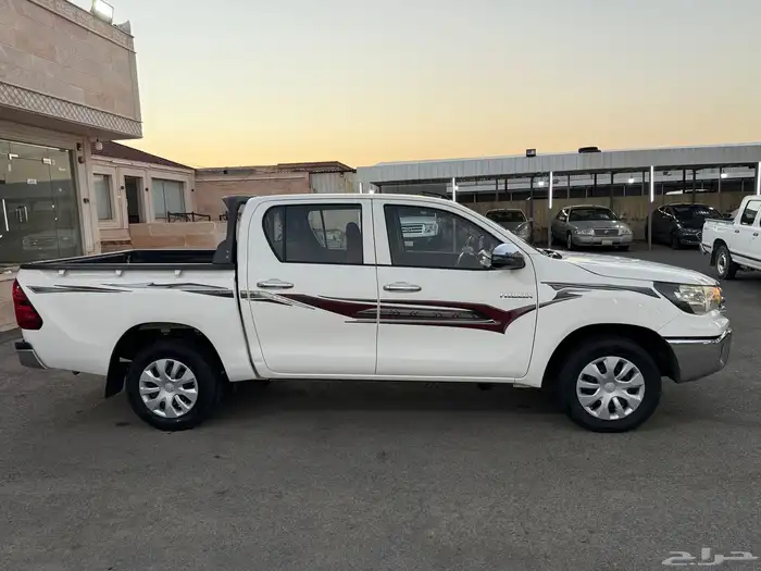 للبيع تويوتا هايلوكس 2018 8