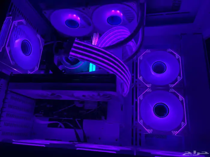 تجميعة pc rtx4070 super بيضاء 1