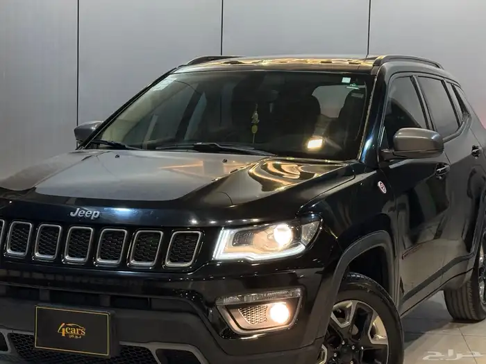 جيب كومباس تريل هوك 2018 (( بحالة ممتازة )) 30