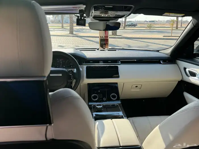 رنج روفر فيلار R Daynamic 18