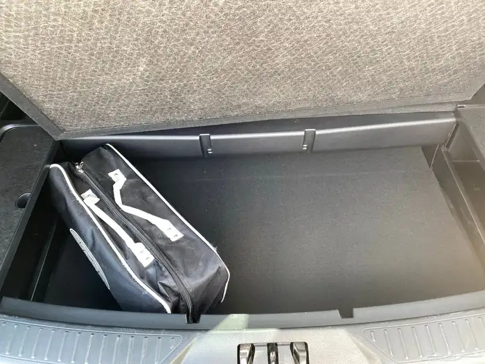 فورد اكسبلورر نظيف 2020 10