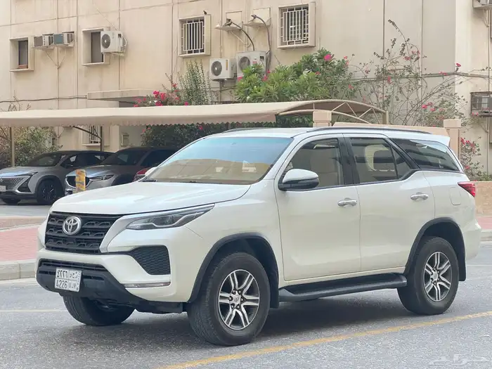 تويوتا فورتشنر موديل 2022 ديزل تيربو 2