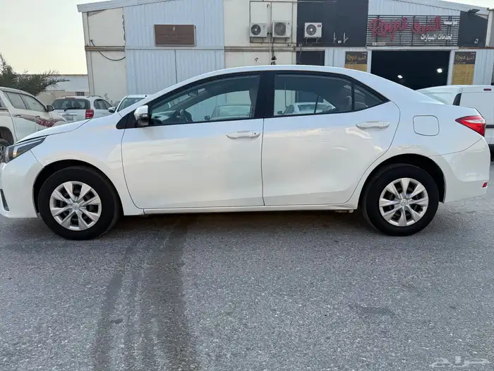 كورولا 2016 وكاله - عداد 300 الف كم 2