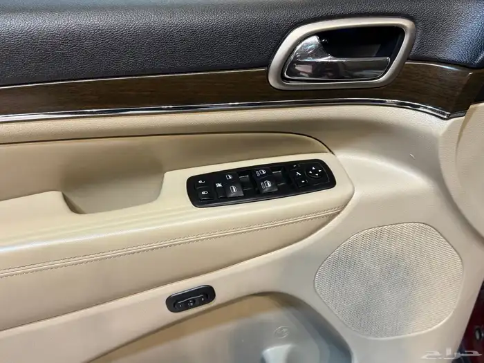 جيب شروكي ليمتد 2015 (( بحالة ممتازة )) 17