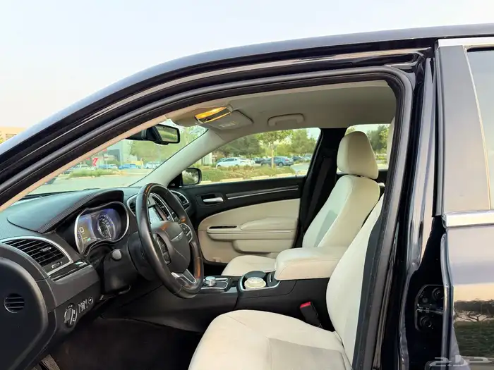 كرايسلر C300-2017 15