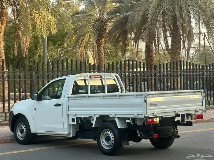 ايسوزو غماره جوانب موديل 2023 سعودي قير عادي شامل الضريبة 4