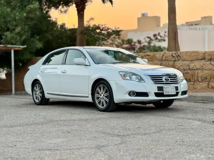 للبيع تويوتا افالون 2007 ((نظيف)) 1