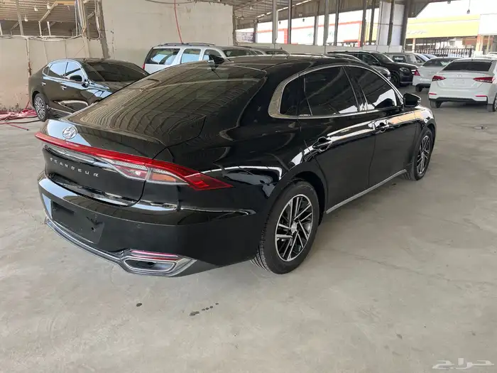 ازيرا 2021 وارد كوريا 5