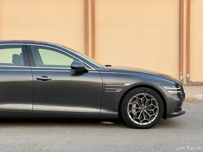جينسس G80 رويال V6 ممشى قليل شرط بالكامل بحالة الجديد 53