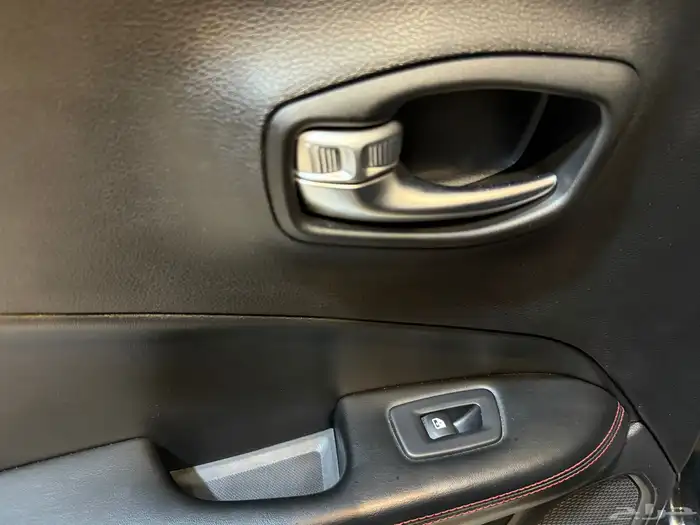 جيب كومباس تريل هوك 2018 (( بحالة ممتازة )) 21