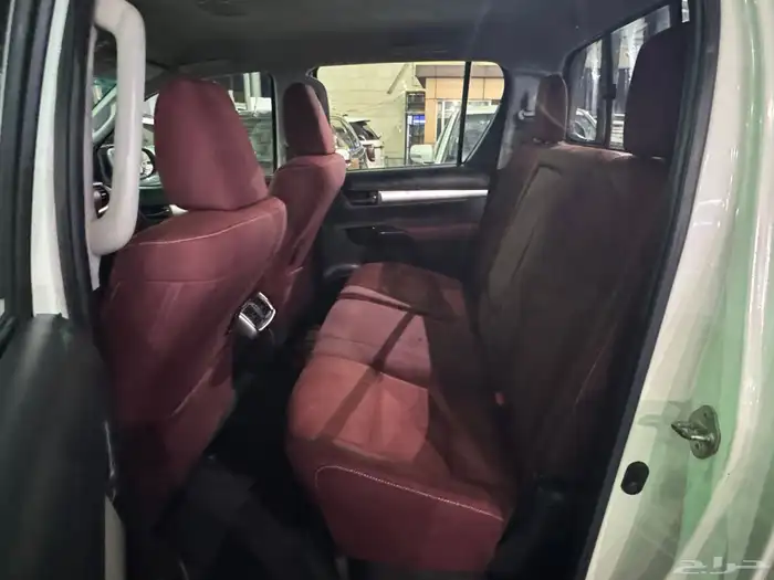 هايلوكس 2017فل تماتيك دبل بحاله ممتازه 11