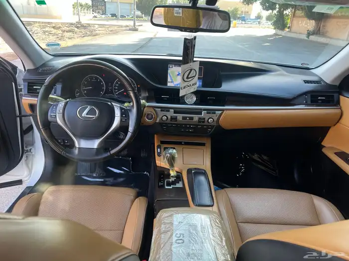 لكزس ES350 2015 10