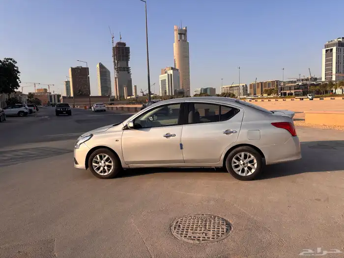 نيسان صني 2023 للبيع 5