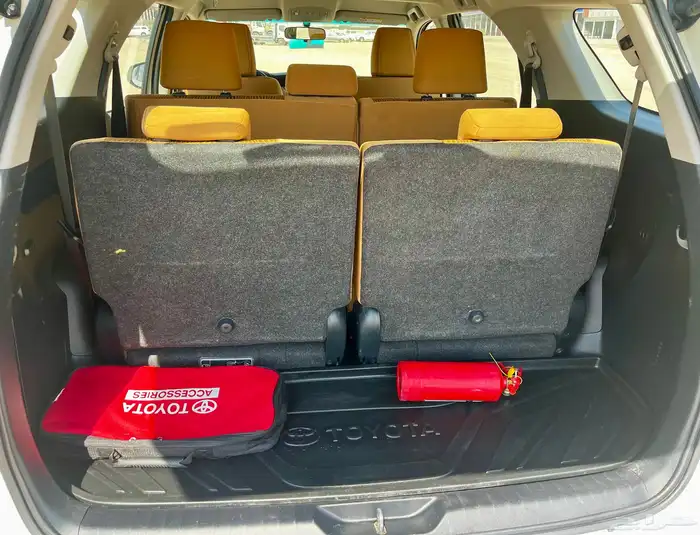 تويوتا فورتشنر VX بنزين موديل 2022 17