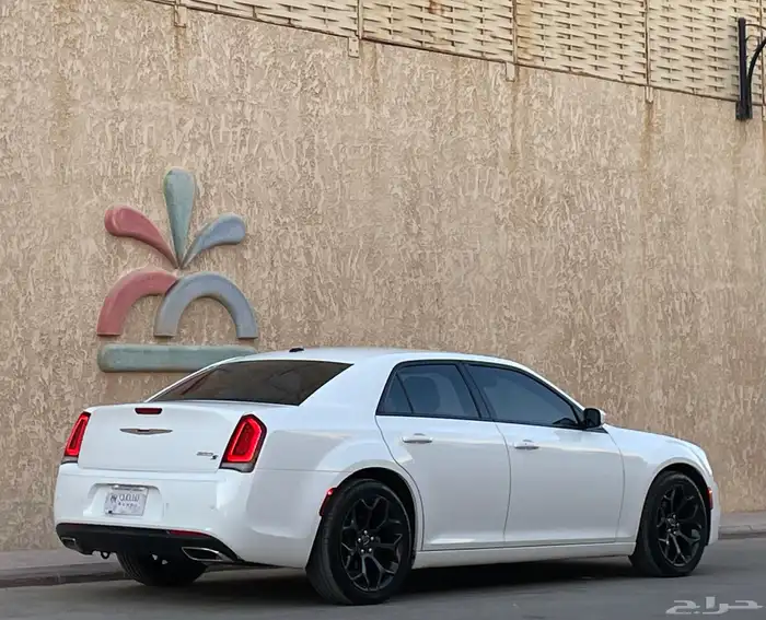 كرايزلر C300s موديل 2021 3