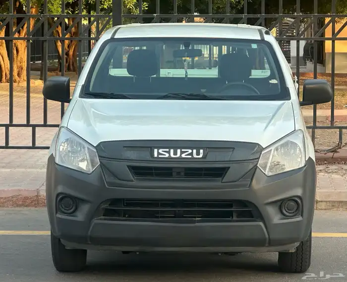 ايسوزو غماره جوانب موديل 2023 سعودي قير عادي شامل الضريبة 8